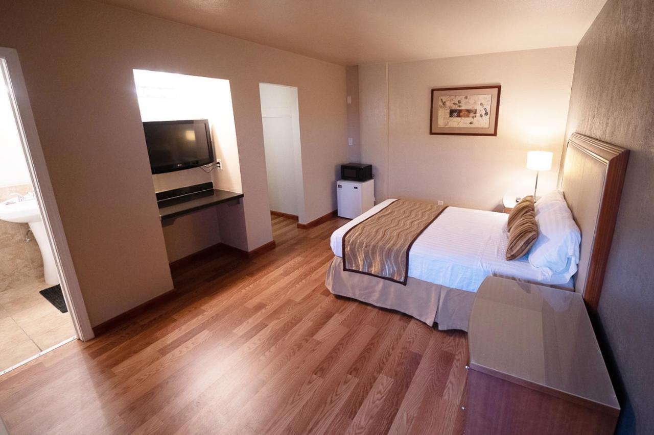 Hotel Stay Inn Suite *